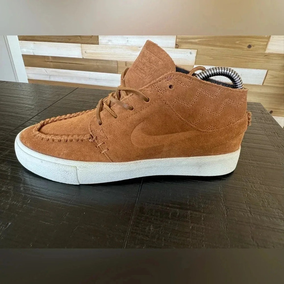 Size 6 - Nike Zoom Stefan Janoski Crafted SB Mid Light British Tan - Picture 4 of 7
